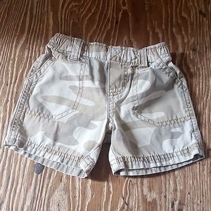 Circo baby camo shorts size 9month